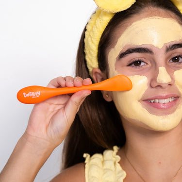 Tweeny Skin: Silicone Facial Buffer & Mask Applicator for Tweens